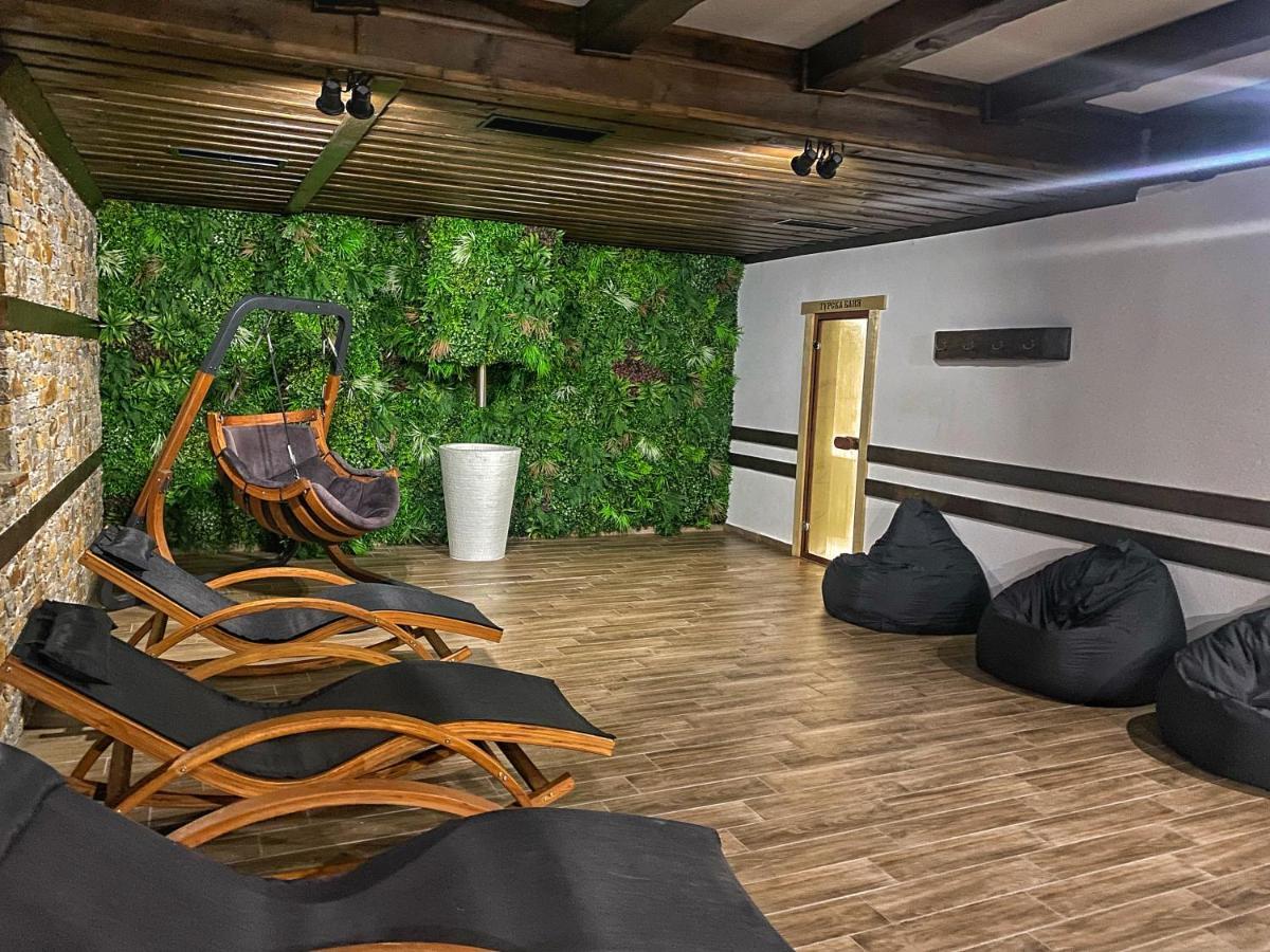 Hotel Leshten Eksteriør billede
